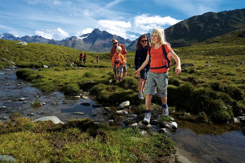 Hotel Tia Smart Natur Kaunertal Luaran gambar